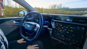 Vous allez lâcher le volant : Ford BlueCruise vous fait conduire les mains libres dès maintenant !