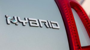 2025 : les voitures hybrides battent l’essence en Europe — le basculement qui change tout pour votre prochain achat