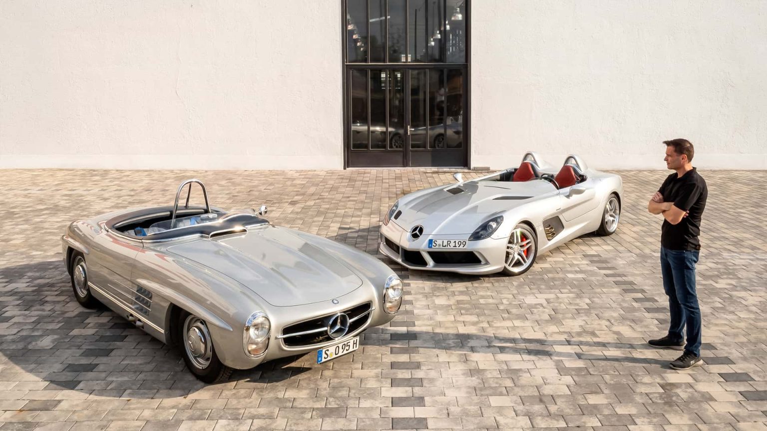 J’ai testé deux légendes Mercedes côte à côte : la 300 SLS et la SLR Stirling Moss — des sensations qui vous dépossèdent de la raison, récit d’un journaliste étonné